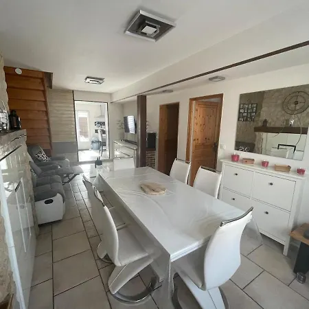 펜션 Jolie Petite Maison De “ch'quai D'gare” 뤼
