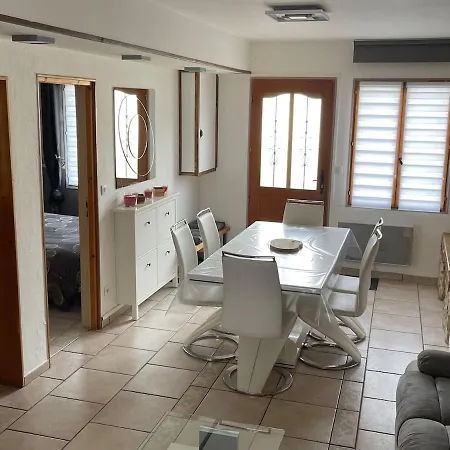 Jolie Petite Maison De “ch'quai D'gare” بيت للعطل